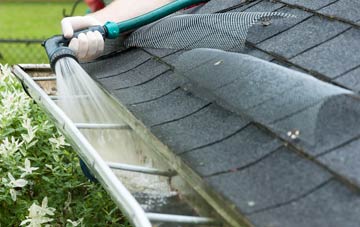 Caergeiliog gutter cleaning costs